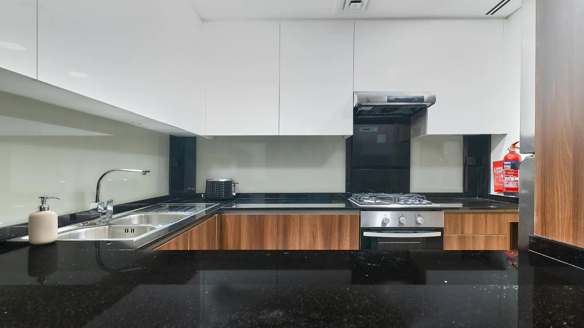 Globalstay J One Tower Apartments At Pearl Of Uae Dubai