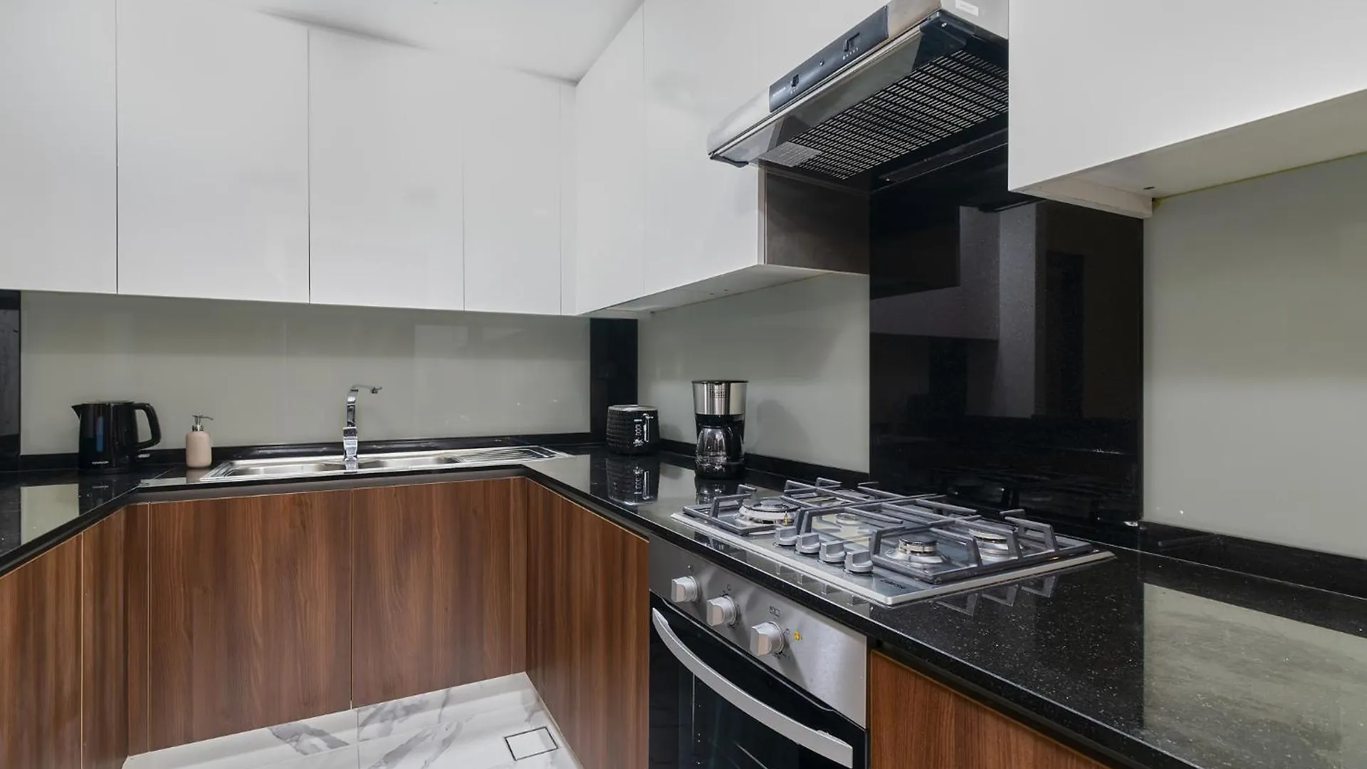 Globalstay J One Tower Apartments At Pearl Of Uae Dubai