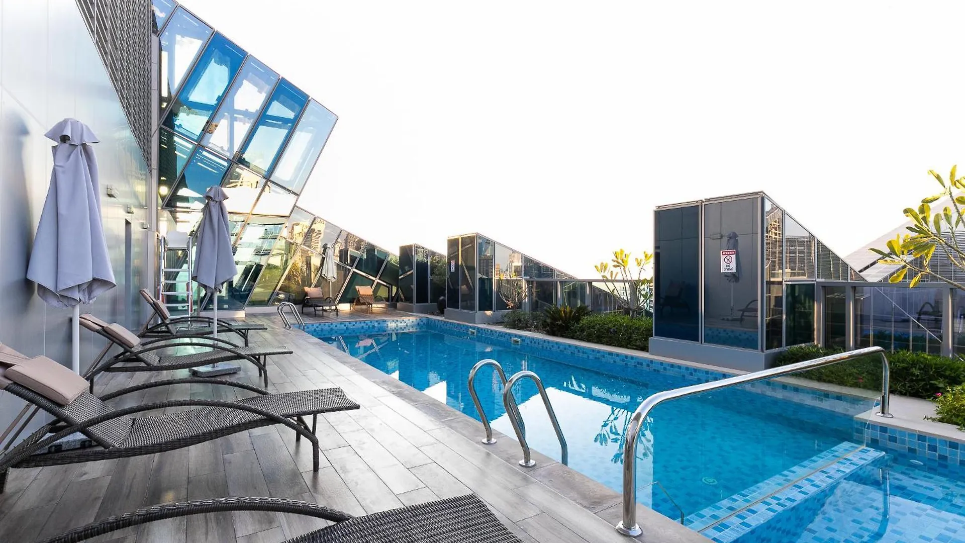 Globalstay J One Tower Apartments At Pearl Of Uae Dubai