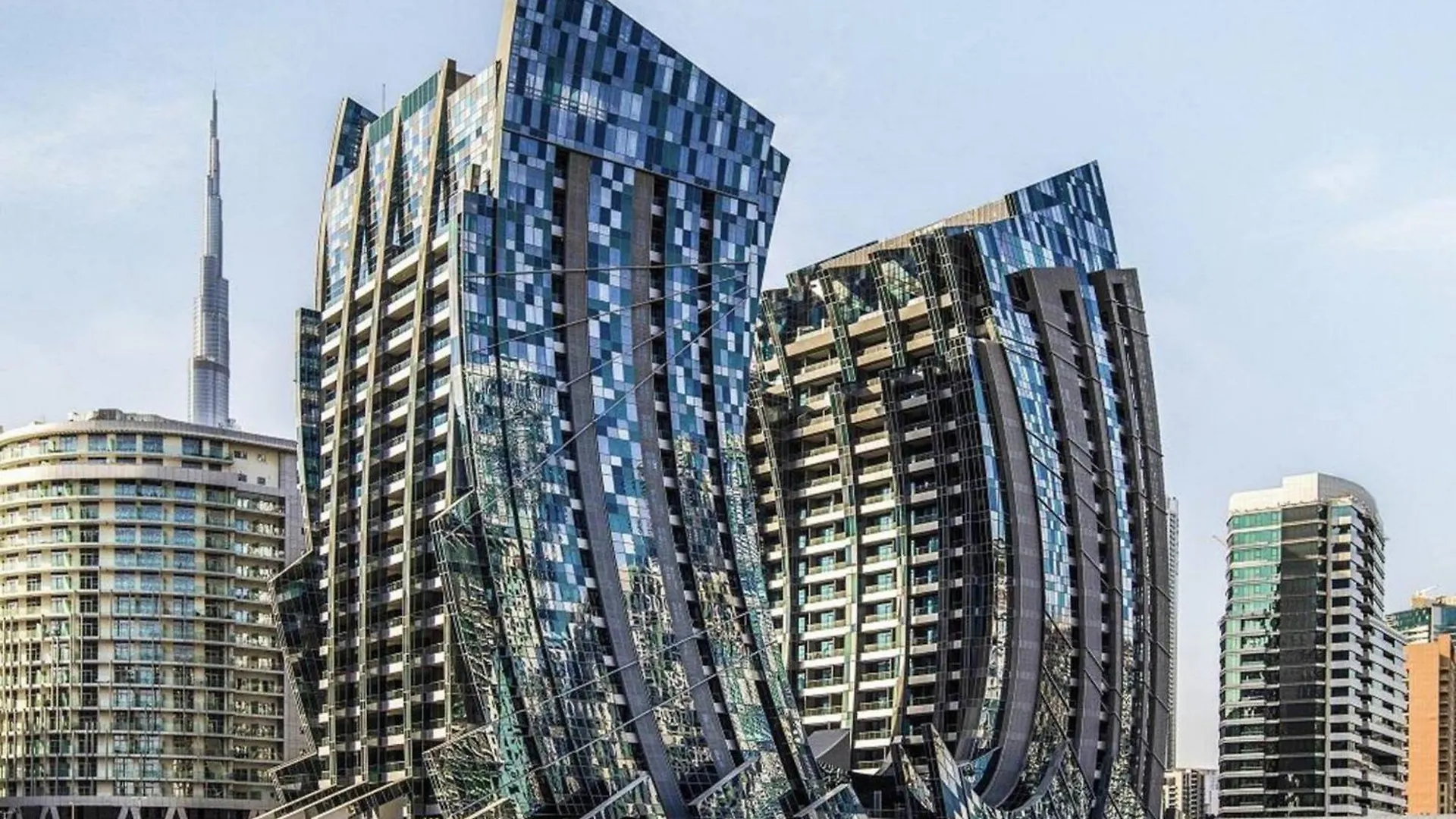 Globalstay J One Tower Apartments At Pearl Of Uae contacts